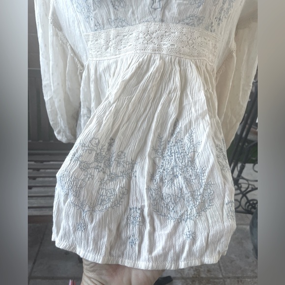American Eagle Outfitters Blue Embroidered Lace Lightweight Boho Tunic Blouse MD - Picture 4 of 16
